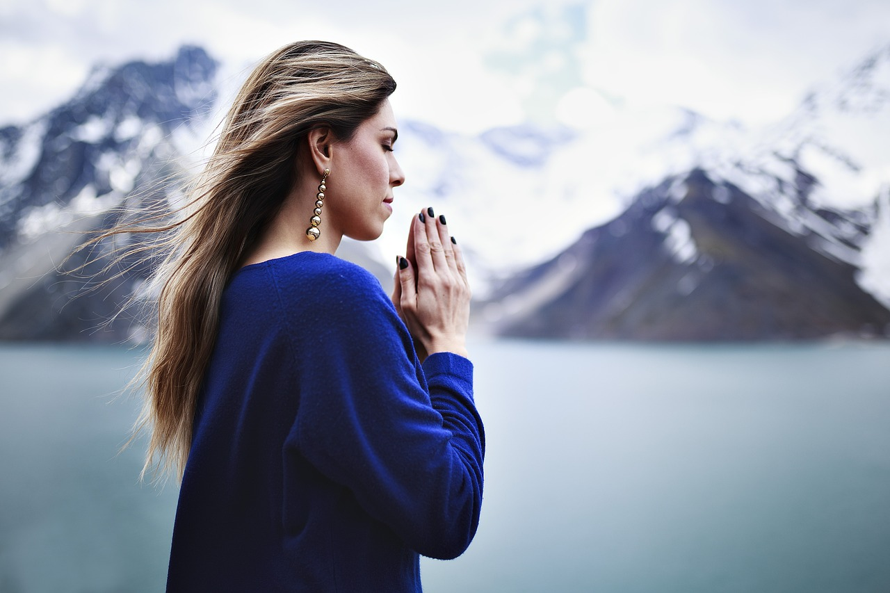 Despertando com Fé: Mensagens Inspiradoras para sua Manhã Sagrada